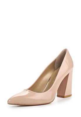 Stuart Weitzman  TALLY