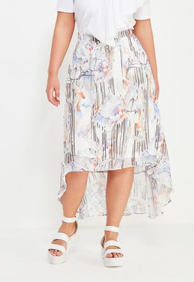 LOST INK PLUS  HI LO HEM SKIRT IN ZEN FLORAL